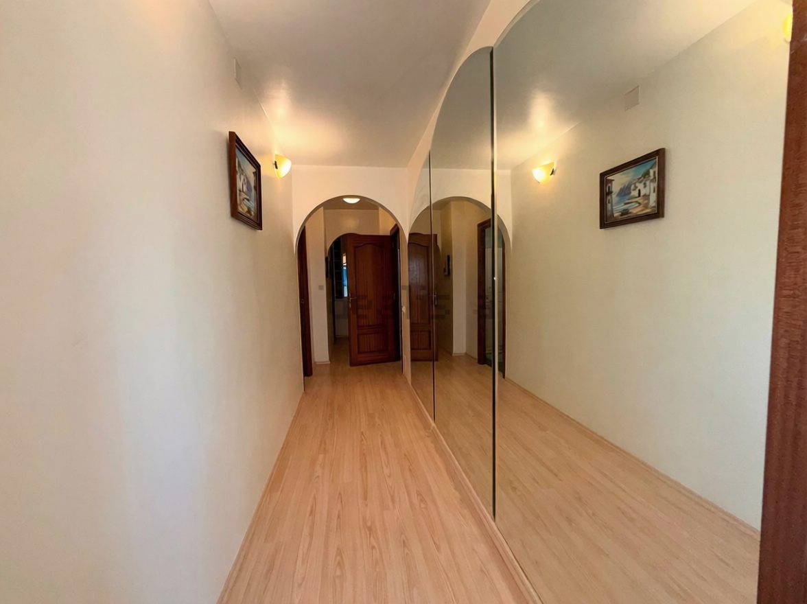 Chalet with direct beach access in La Manga del Mar Menor — Living room