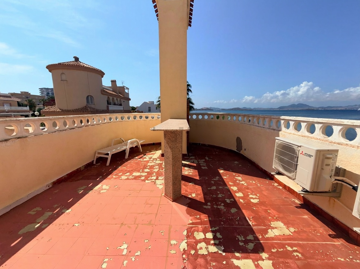 Chalet with direct beach access in La Manga del Mar Menor — Bathroom