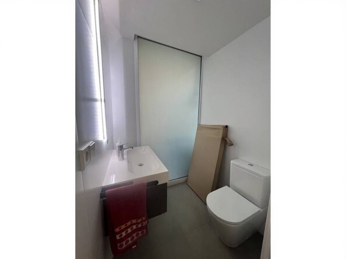 Chalet with direct beach access in La Manga del Mar Menor — Bathroom