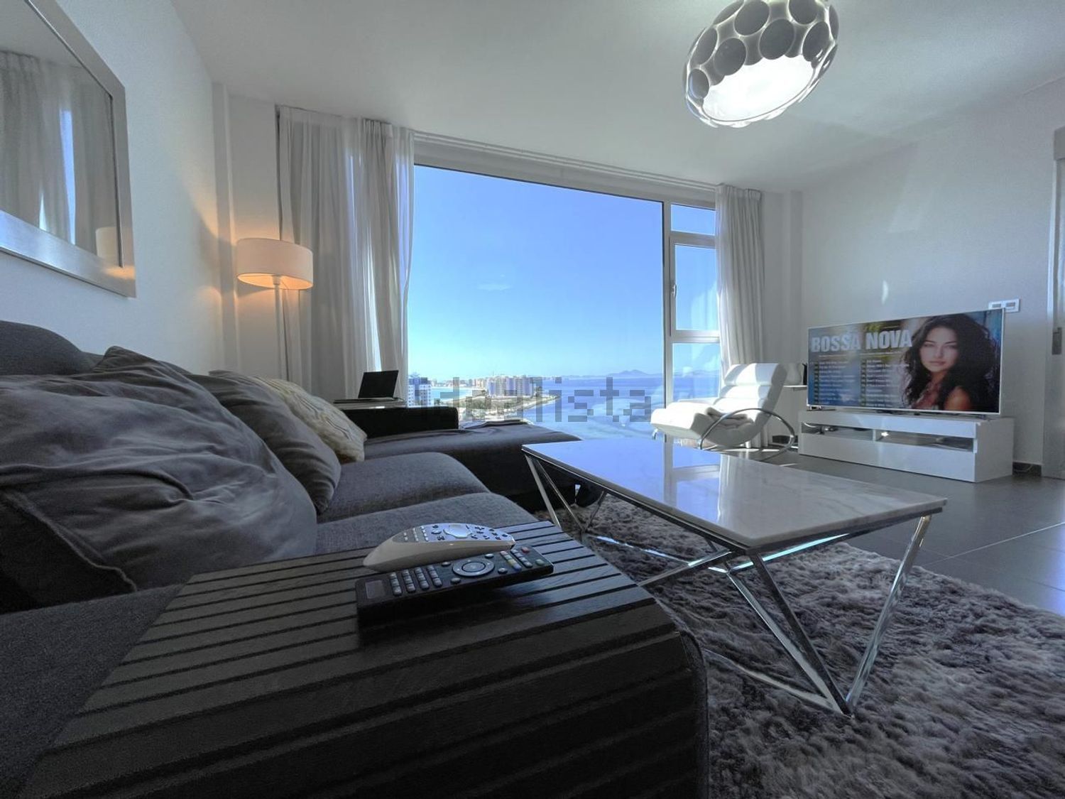 Ático en venta en primera línea de mar en La Manga del Mar Menor