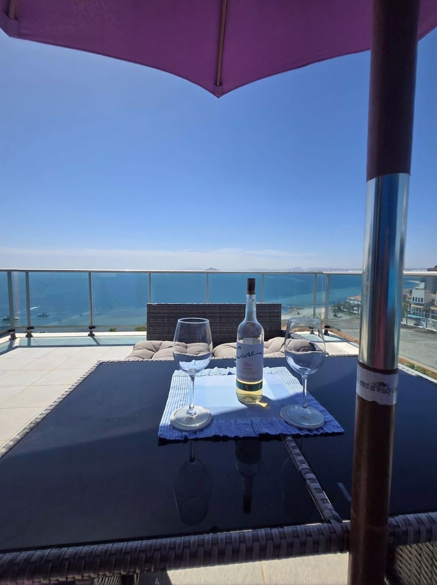 Duplex en première ligne de plage à La Manga del Mar Menor