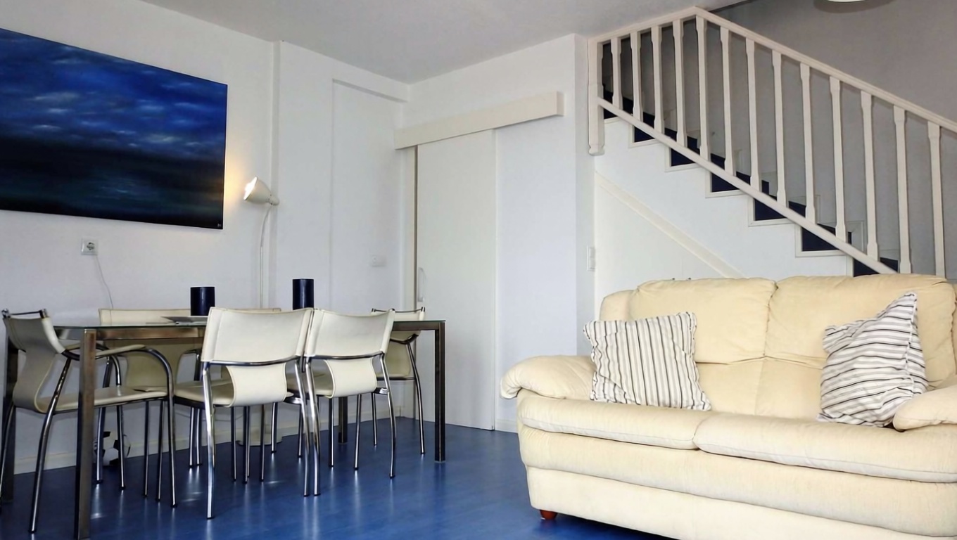 Chalet avec accès direct à la plage à La Manga del Mar Menor — Séjour