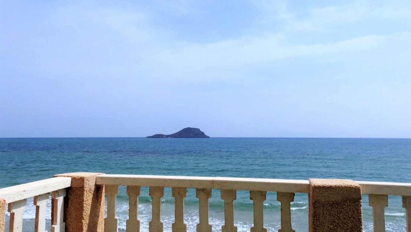 Chalet avec accès direct à la plage à La Manga del Mar Menor