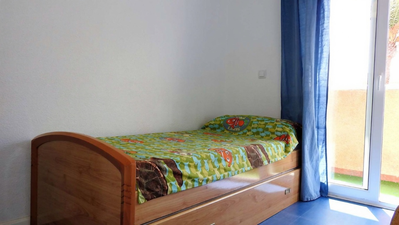 Chalet avec accès direct à la plage à La Manga del Mar Menor — Chambre
