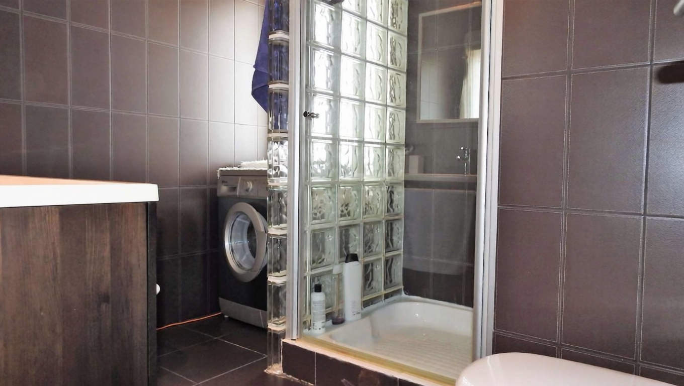 Chalet avec accès direct à la plage à La Manga del Mar Menor — Sanitaires