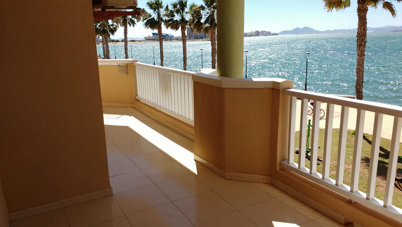 Appartement en première ligne de plage à La Manga del Mar Menor