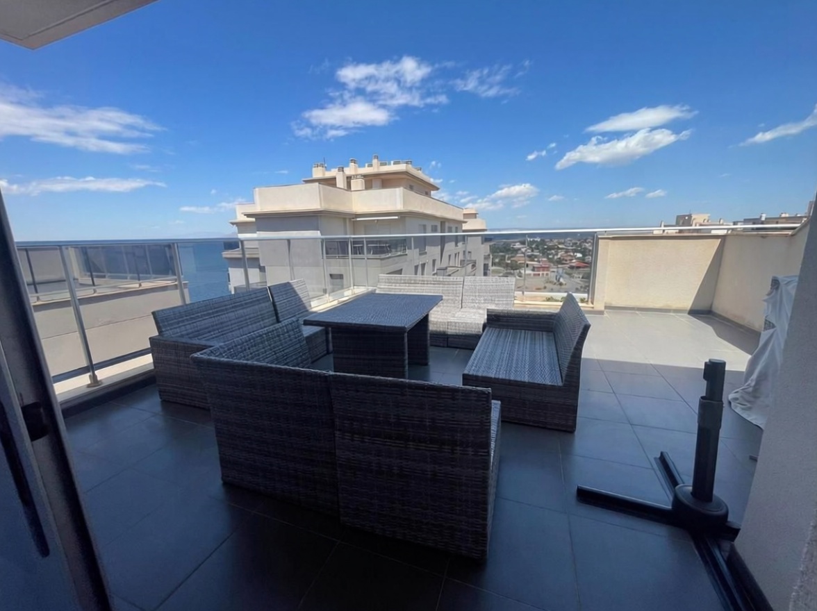 Seafront attic in La Manga del Mar Menor — Sea terrace