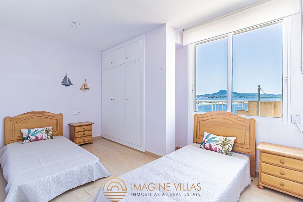 Seafront attic in La Manga del Mar Menor — Bathroom