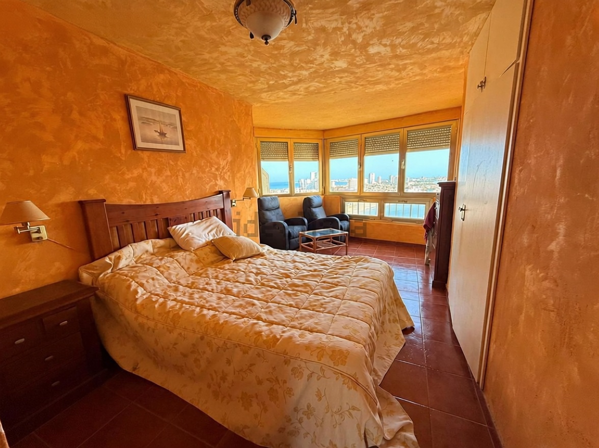 Ático en primera línea de mar en La Manga del Mar Menor — Dormitorio