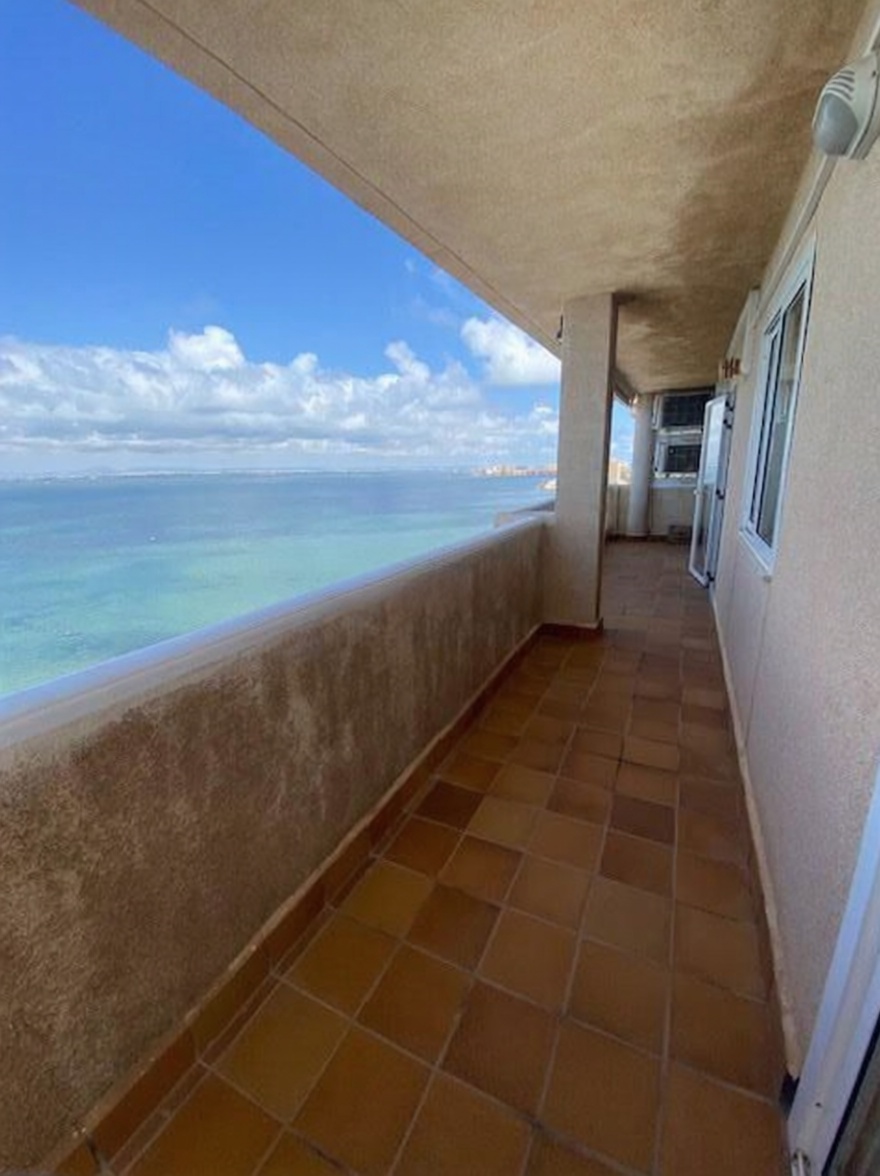 Penthouse in erste Meereslinie in La Manga del Mar Menor — Meerterrasse