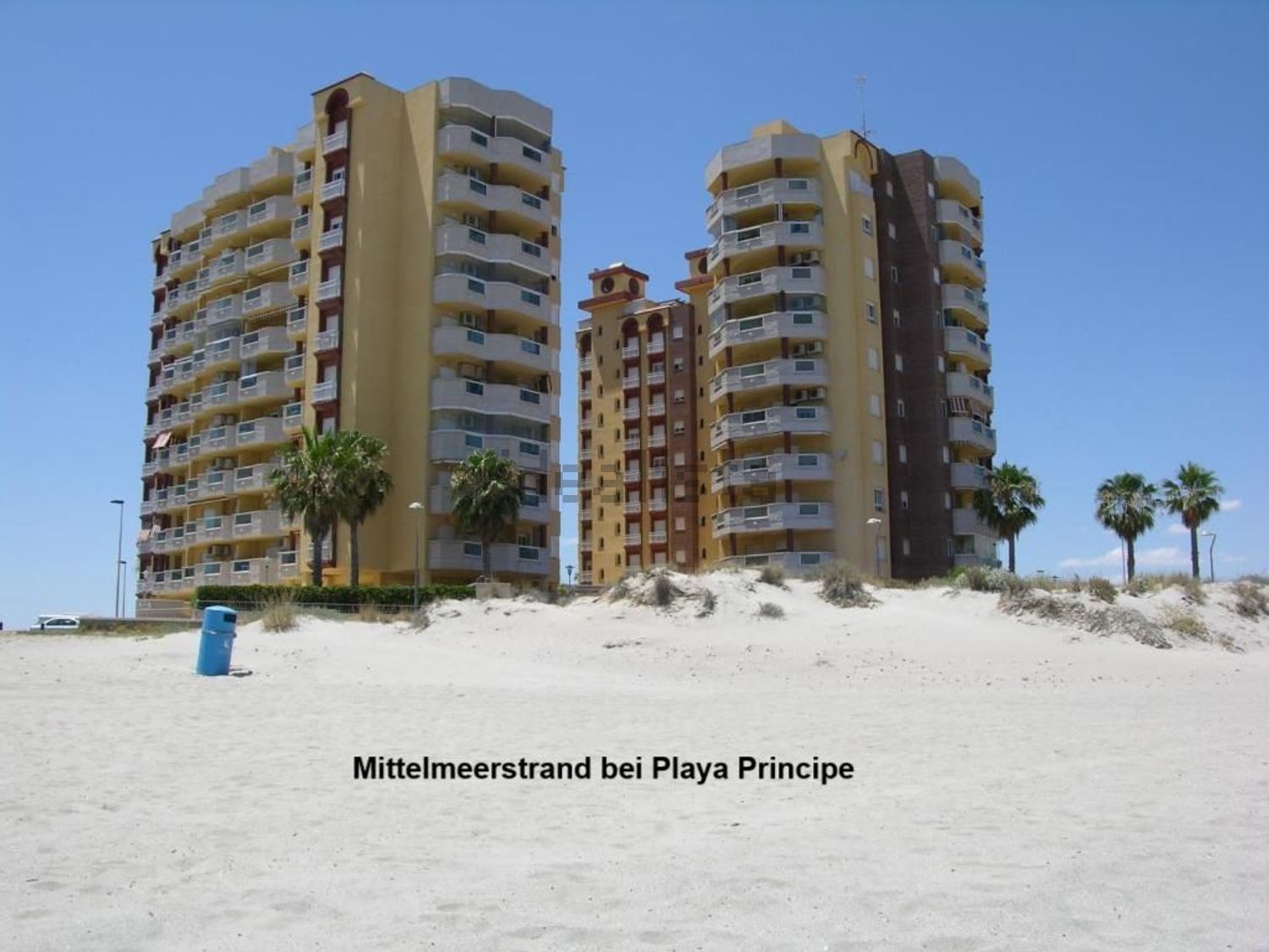 Ático en venta en primera línea de mar en La Manga del Mar Menor