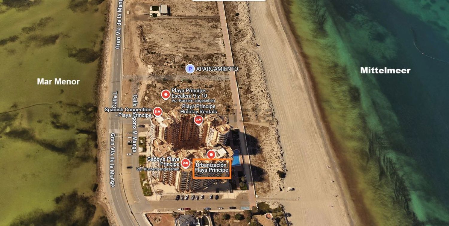 Ático en venta en primera línea de mar en La Manga del Mar Menor