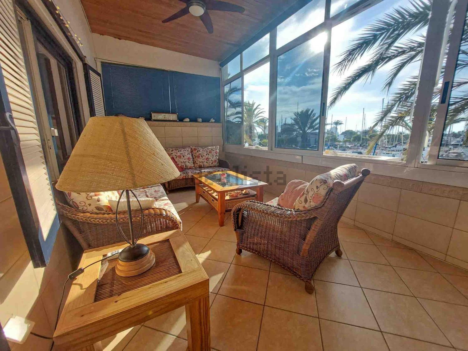 Piso en venta en primera línea de playa en La Manga del Mar Menor