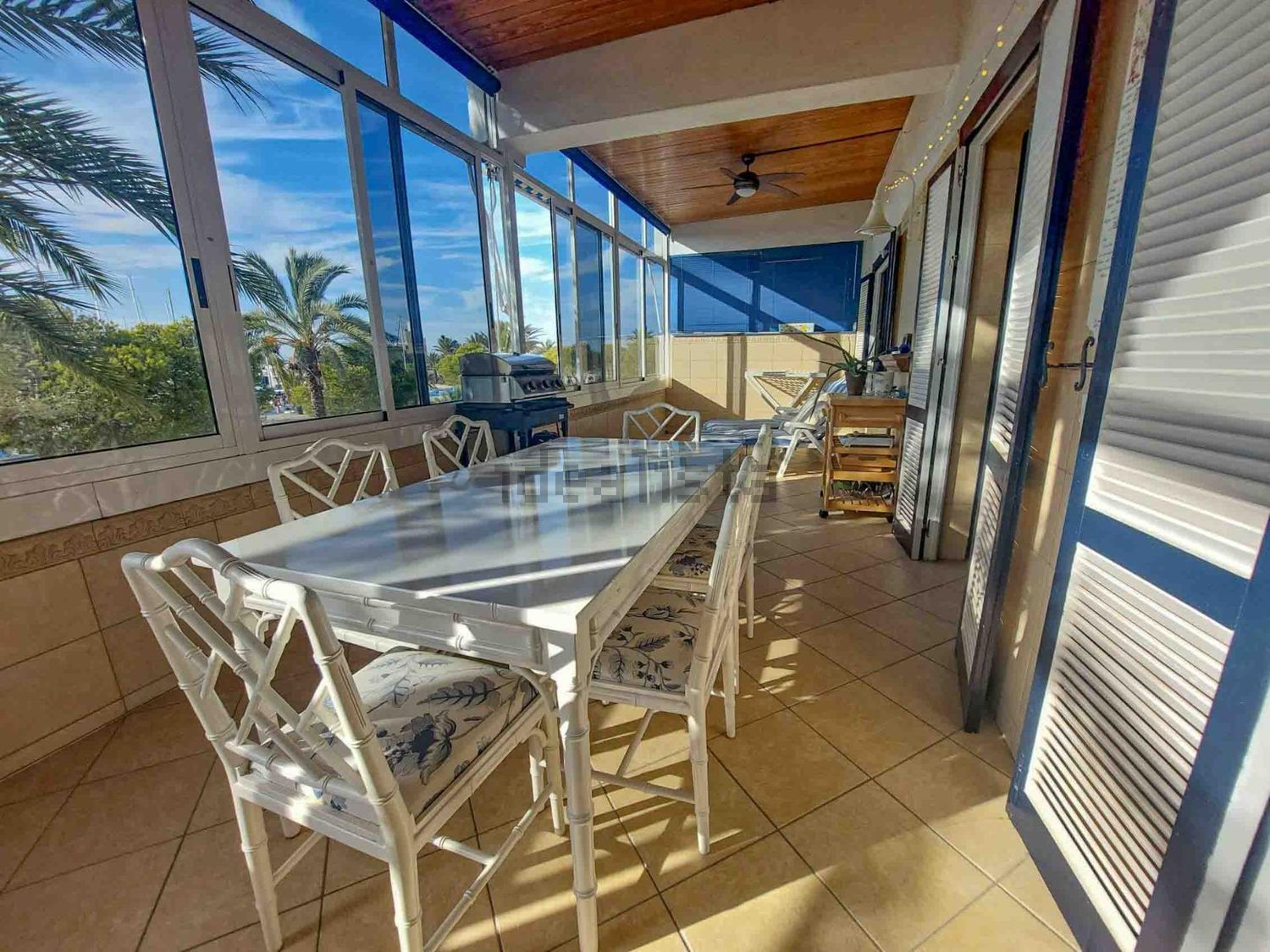 Piso en venta en primera línea de playa en La Manga del Mar Menor