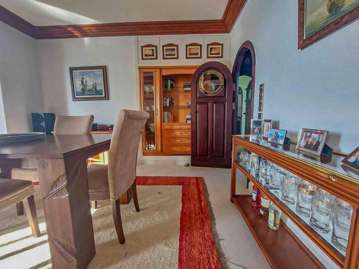 Beachfront flat in La Manga del Mar Menor — Kitchen