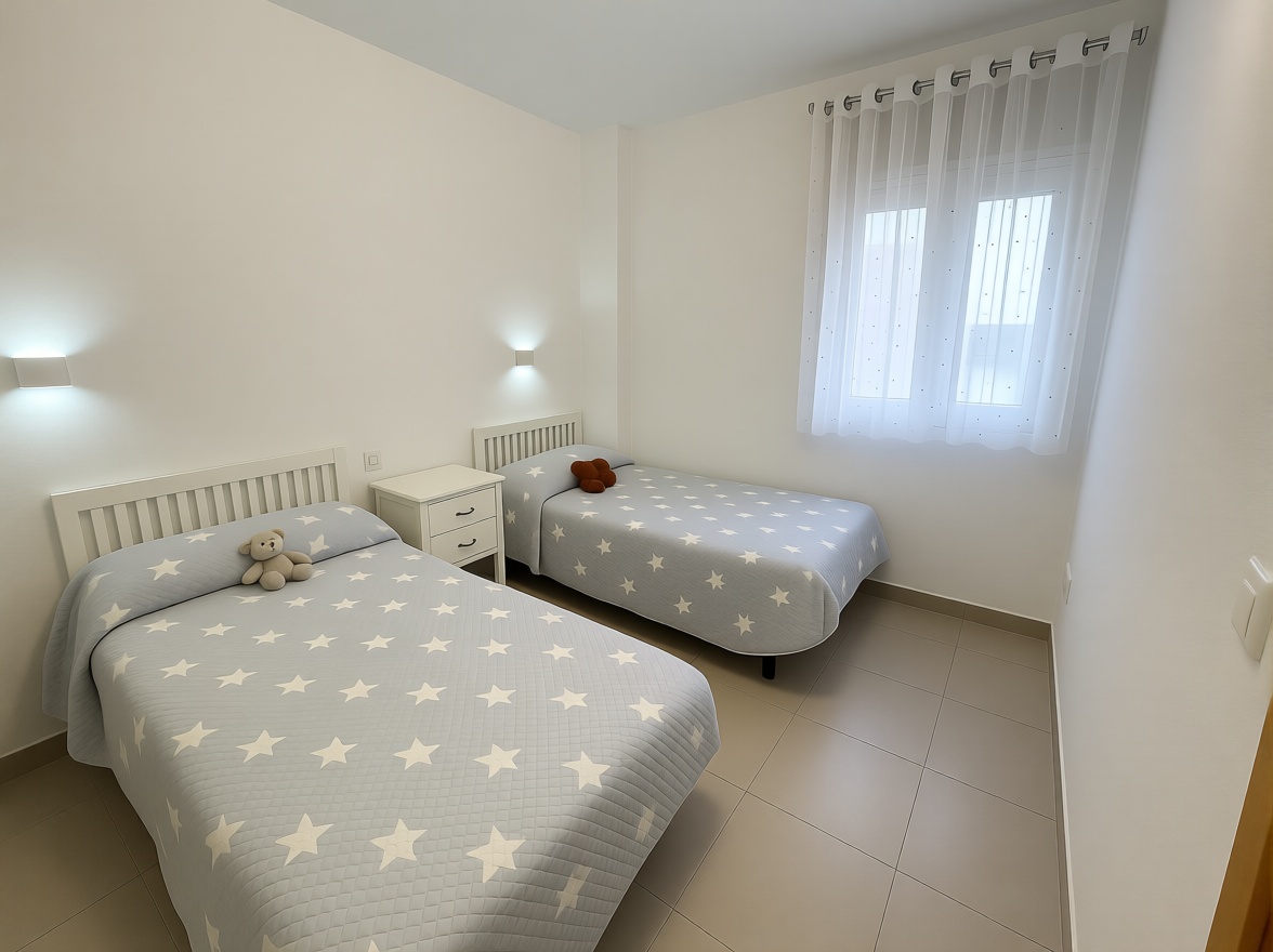 Beachfront flat in La Manga del Mar Menor — Bedroom