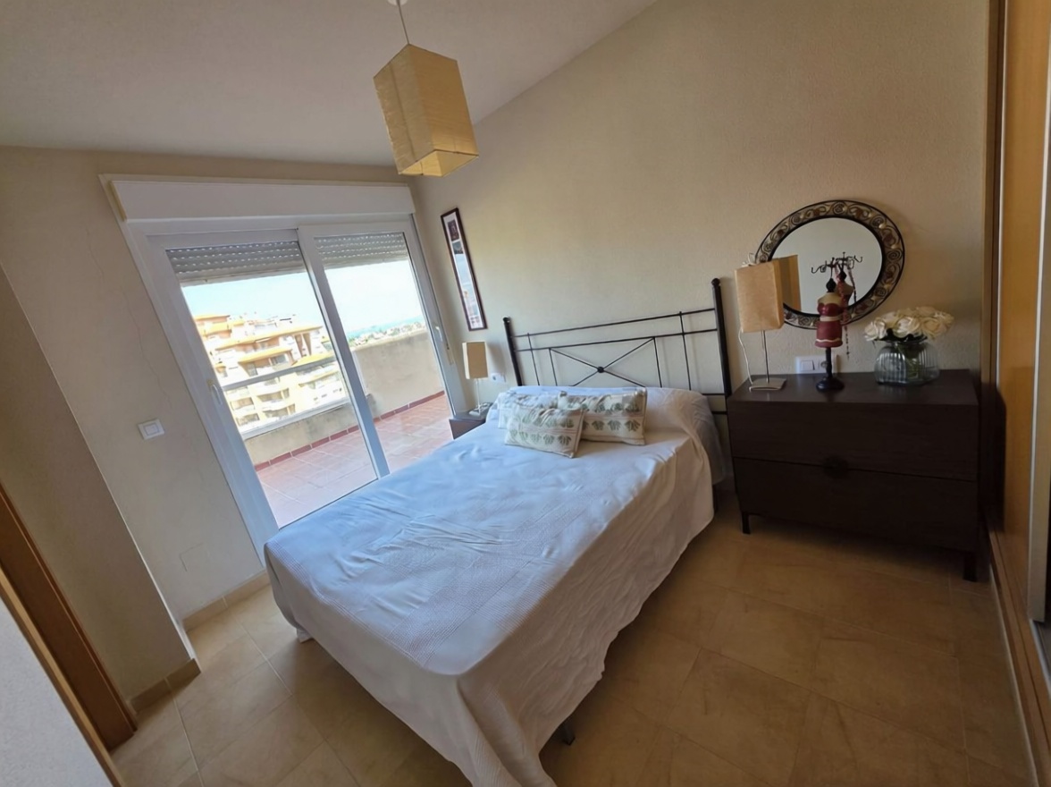 Beachfront flat in La Manga del Mar Menor — Bedroom