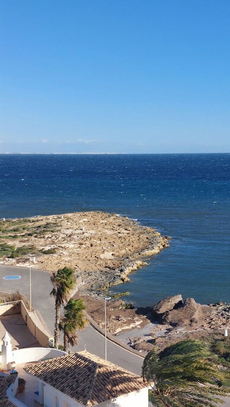 Piso en primera línea de playa en La Manga del Mar Menor