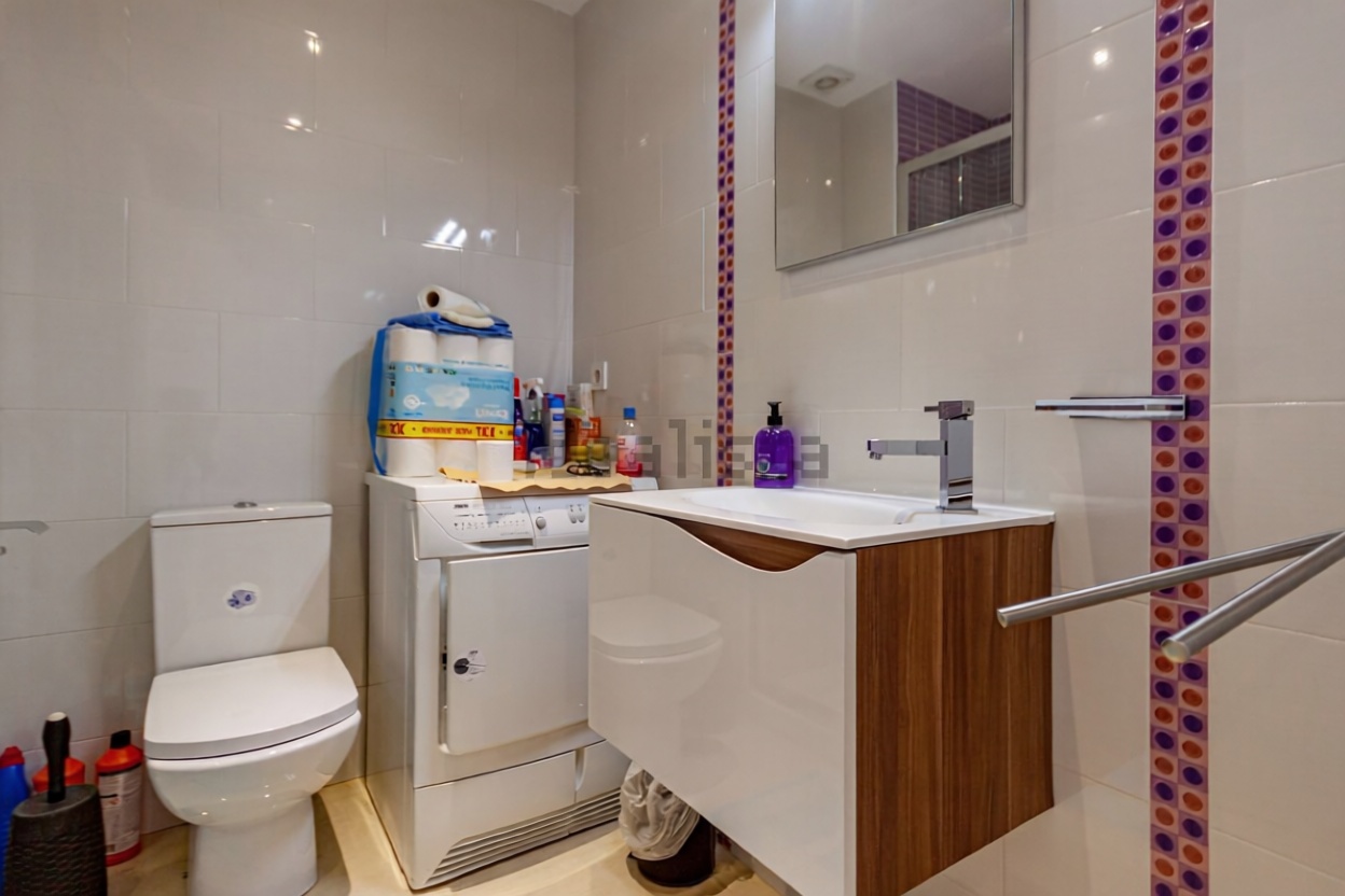 Apartamento em primeira linha de praia em La Manga del Mar Menor — Casa banho