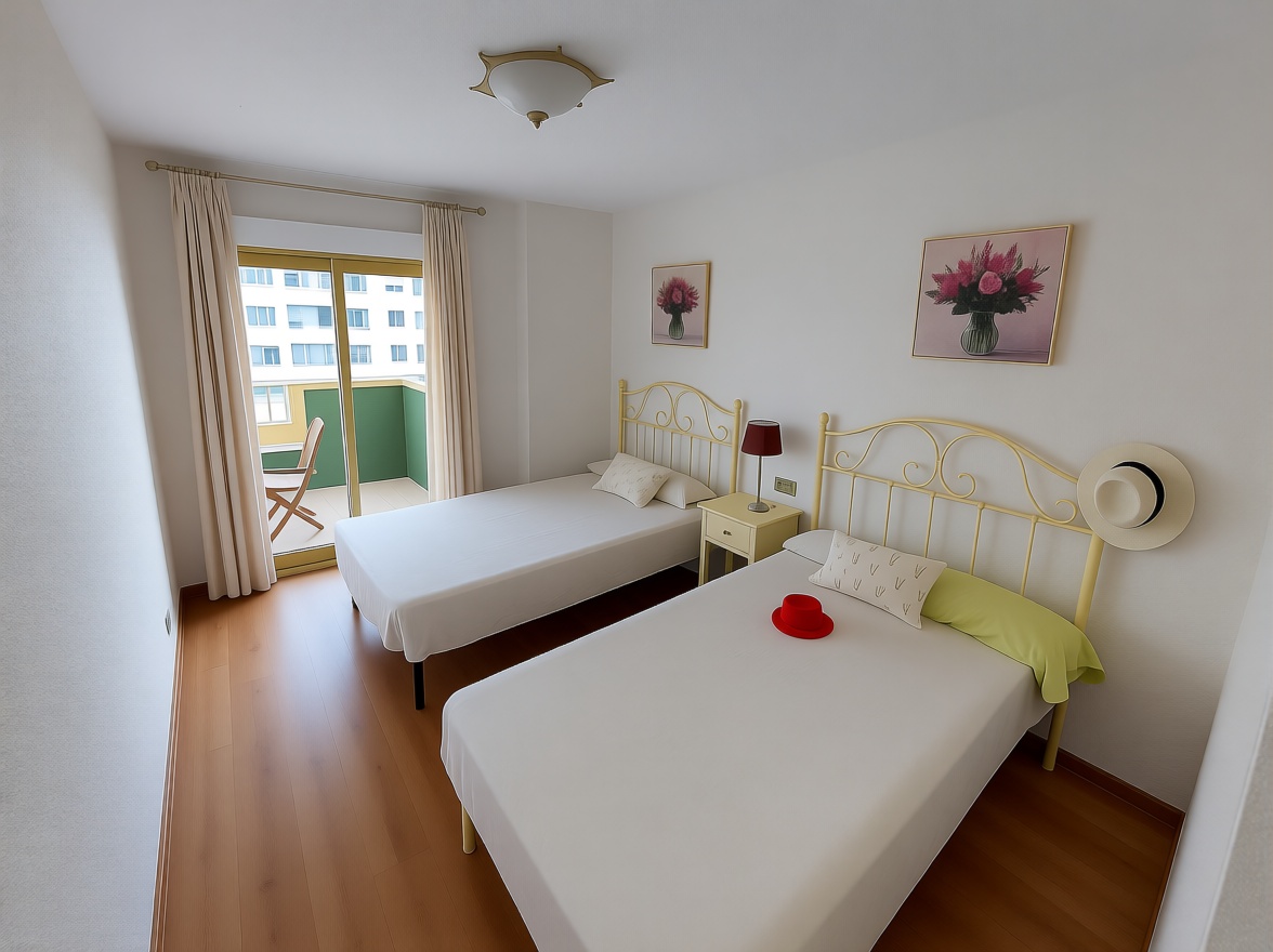 Beachfront flat in La Manga del Mar Menor — Bedroom