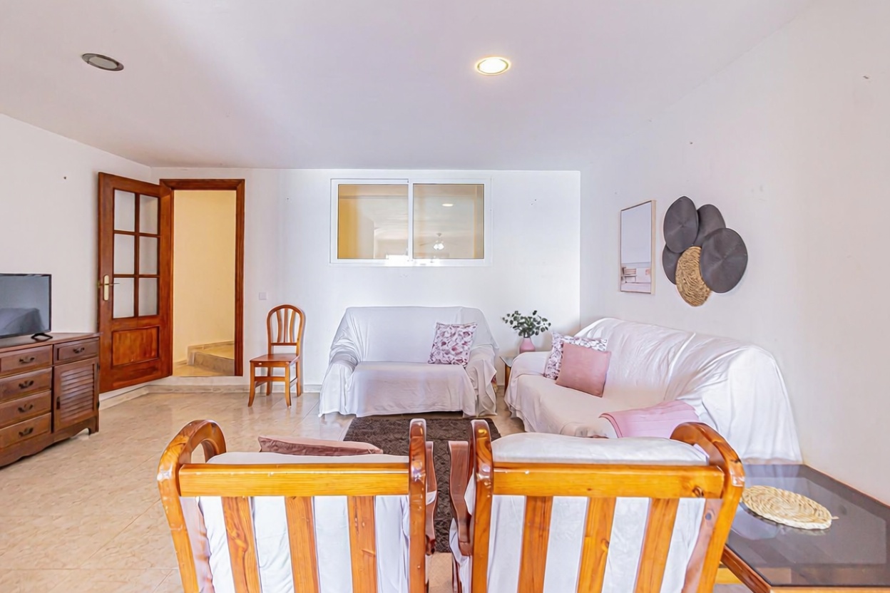 Chalet avec accès direct à la plage à La Manga del Mar Menor — Séjour