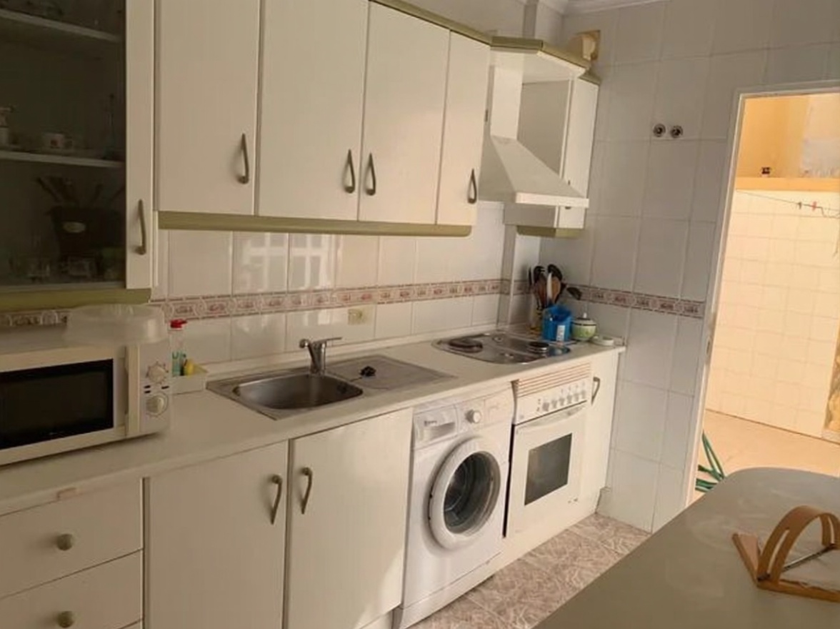 Chalet with direct beach access in La Manga del Mar Menor — Kitchen