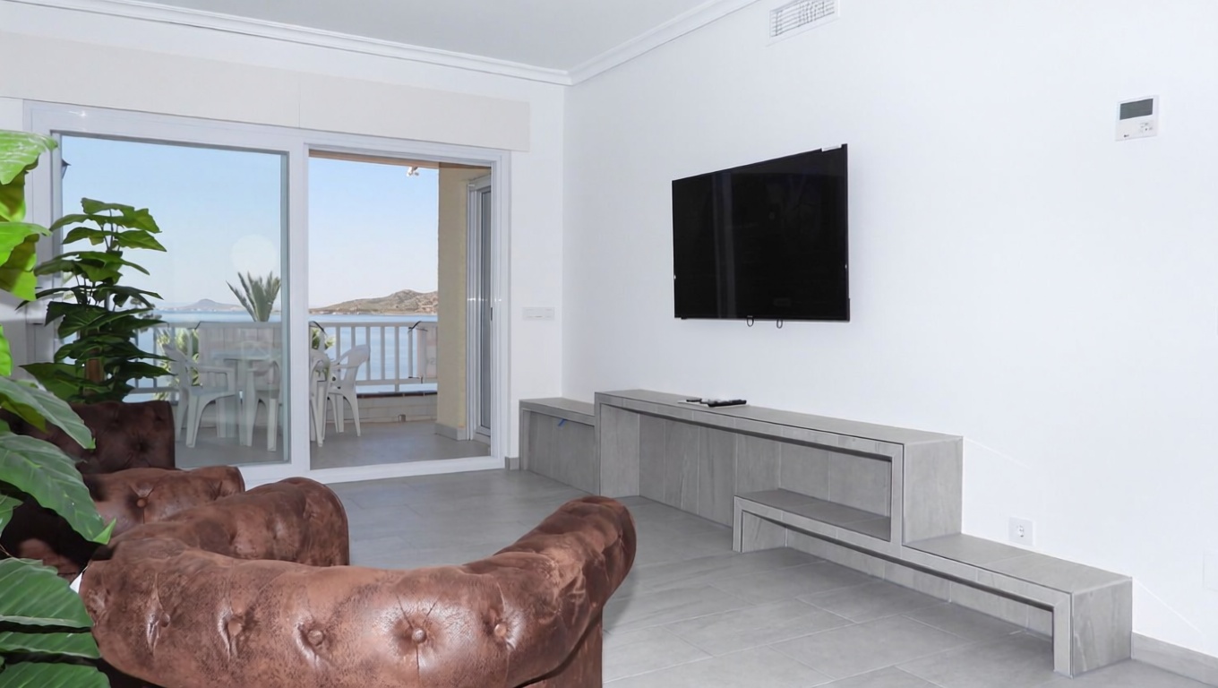 Appartement en première ligne de plage à La Manga del Mar Menor — Séjour