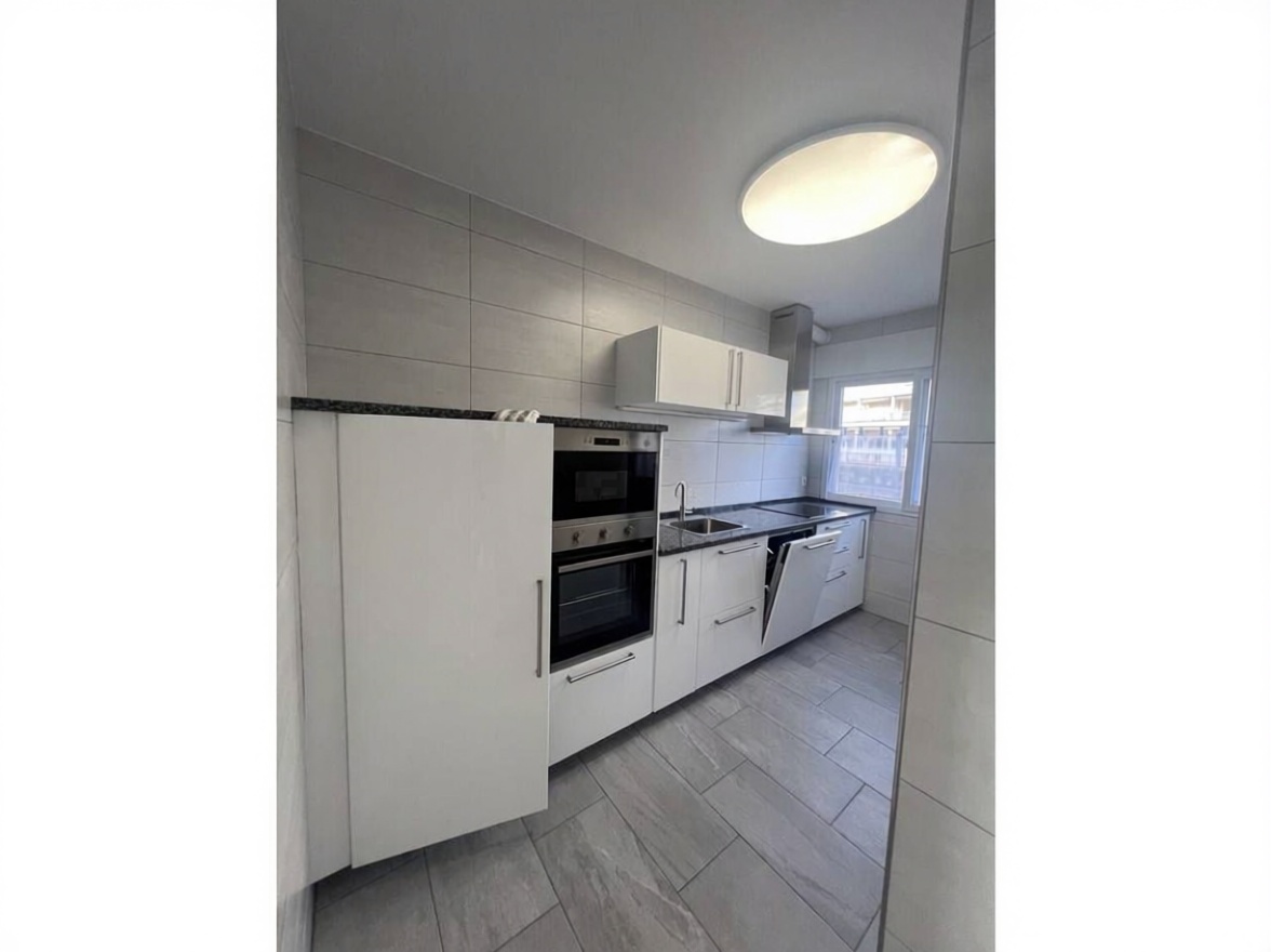 Appartement en première ligne de plage à La Manga del Mar Menor — Cuisine