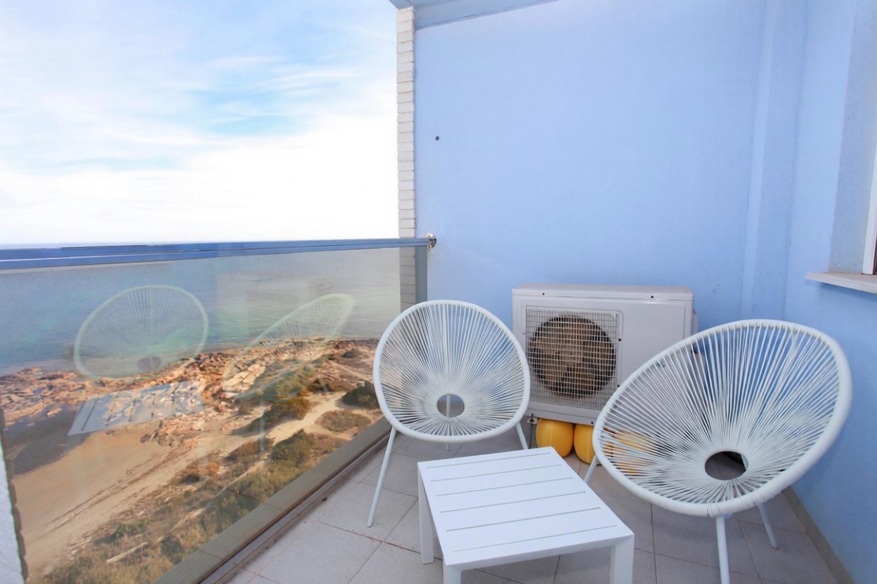 Appartement en première ligne de plage à La Manga del Mar Menor — Chambre
