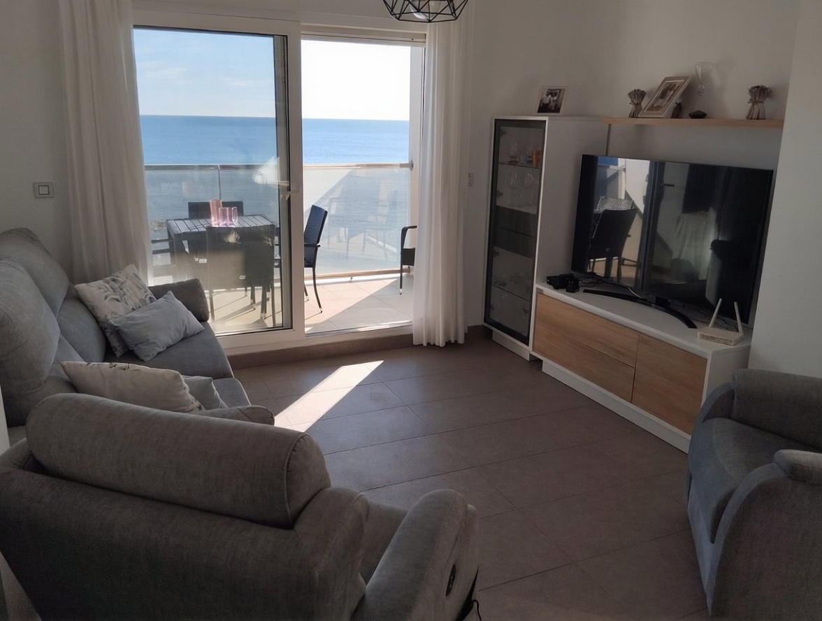 Appartement en première ligne de plage à La Manga del Mar Menor — Séjour