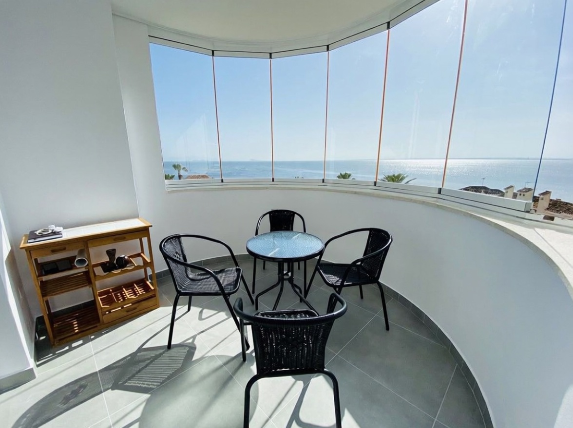 Beachfront flat in La Manga del Mar Menor