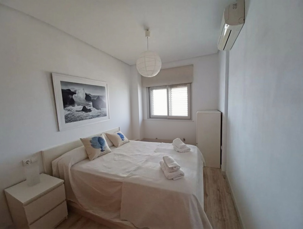 Beachfront flat in La Manga del Mar Menor — Bedroom