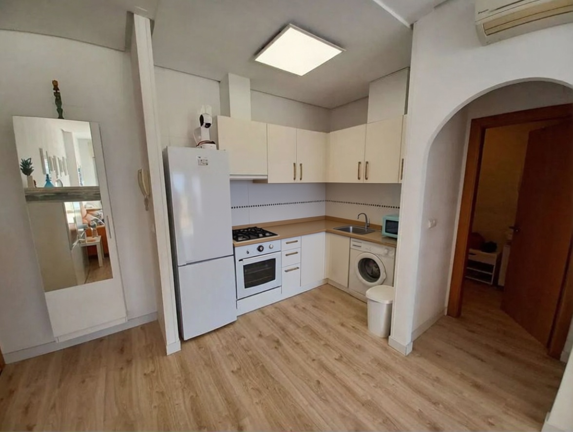 Beachfront flat in La Manga del Mar Menor — Kitchen
