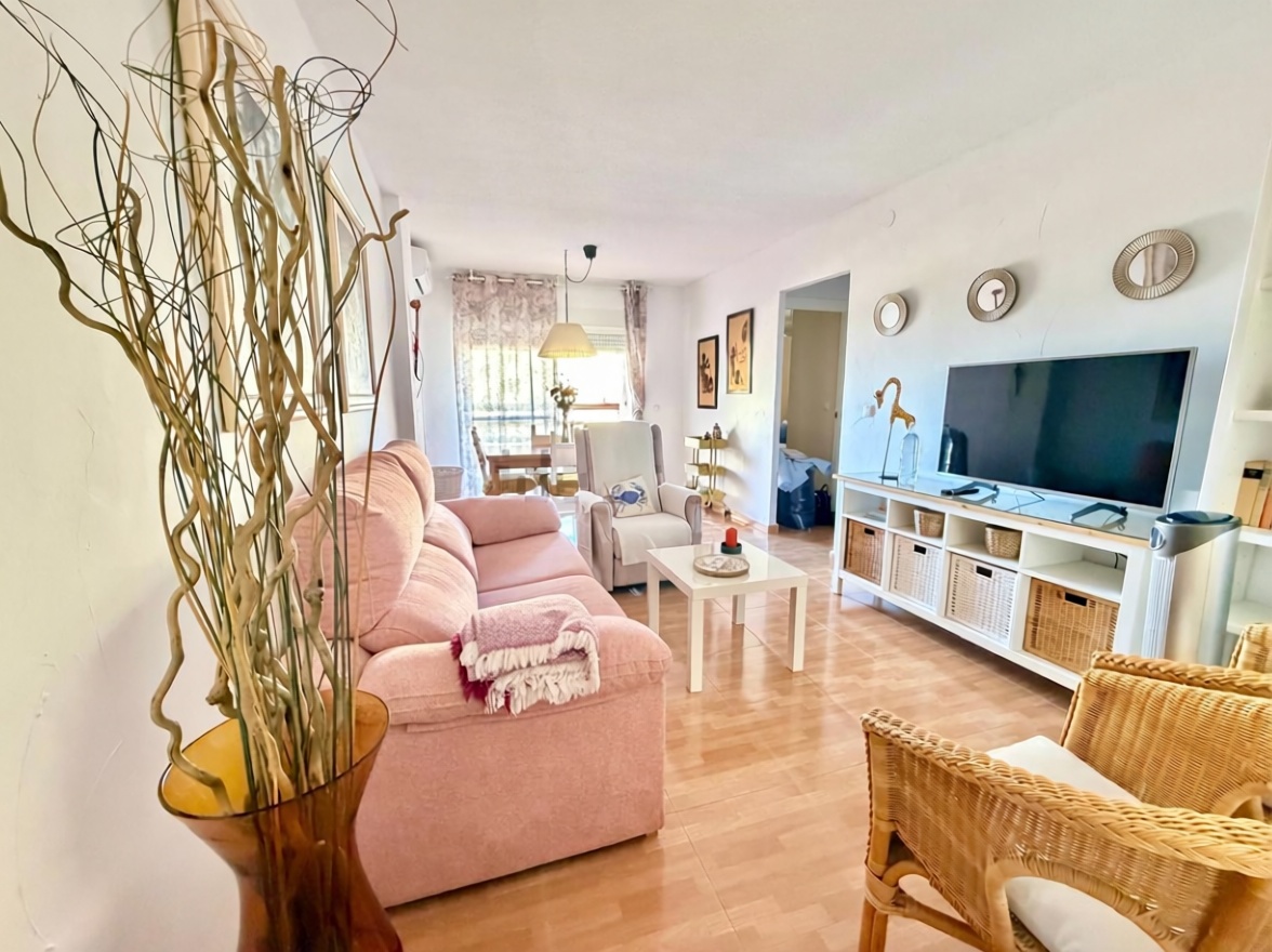 Appartement en première ligne de plage à La Manga del Mar Menor — Séjour