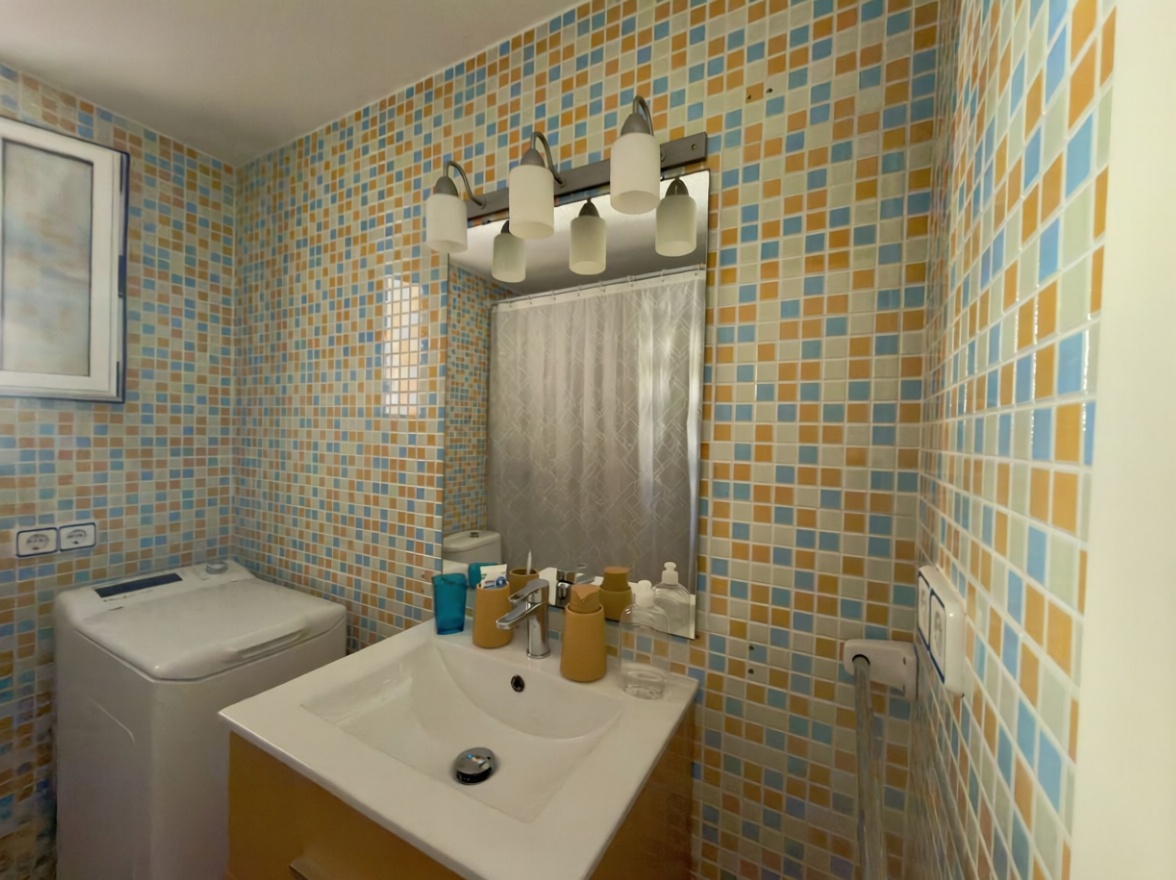 Appartement en première ligne de plage à La Manga del Mar Menor — Sanitaires