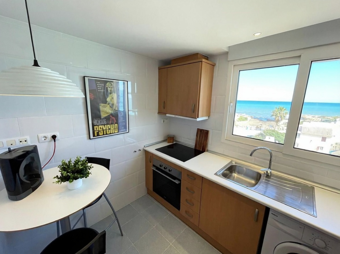 Appartement en première ligne de plage à La Manga del Mar Menor — Cuisine