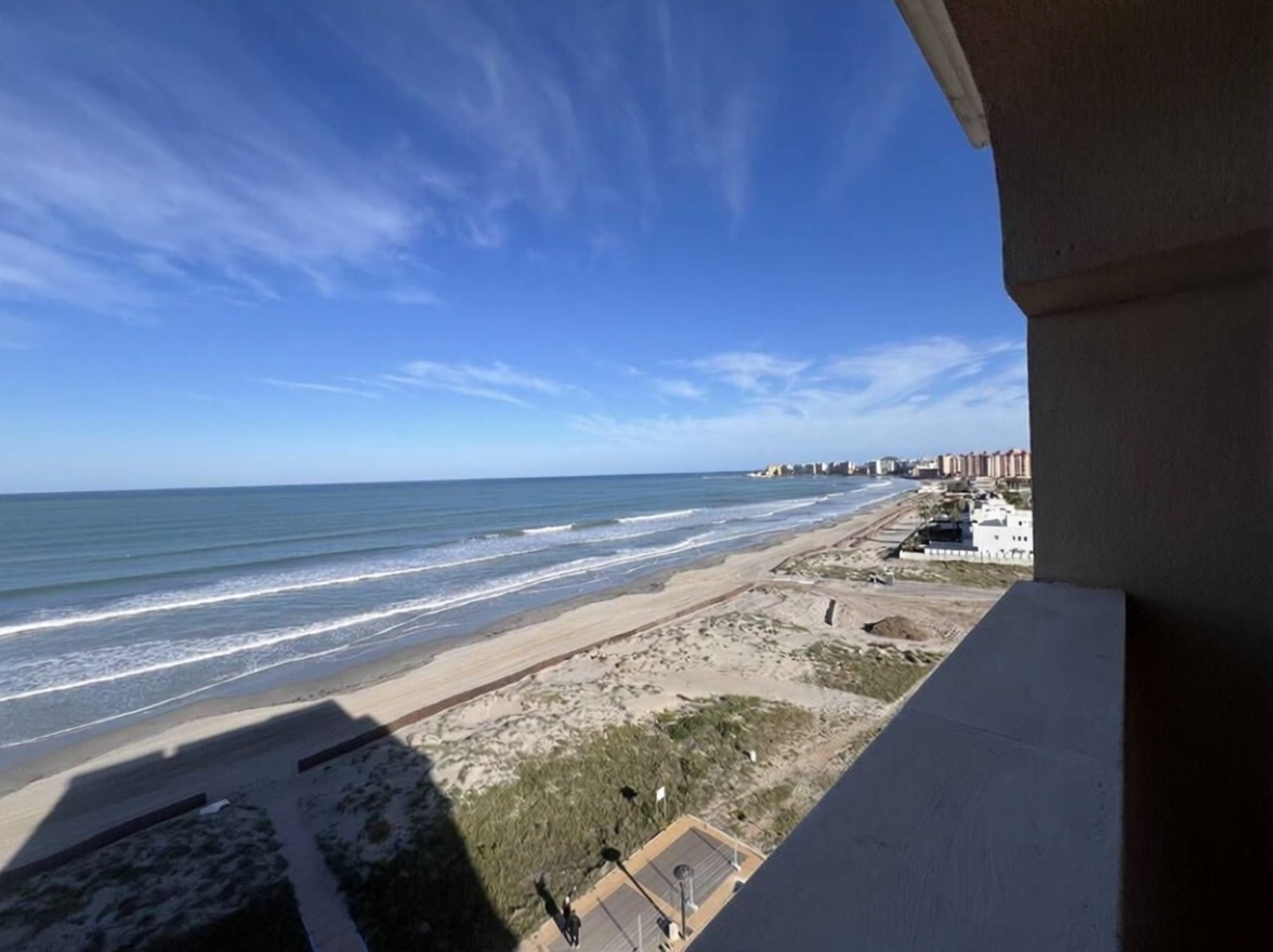 Appartement en première ligne de plage à La Manga del Mar Menor — Terrasse mer