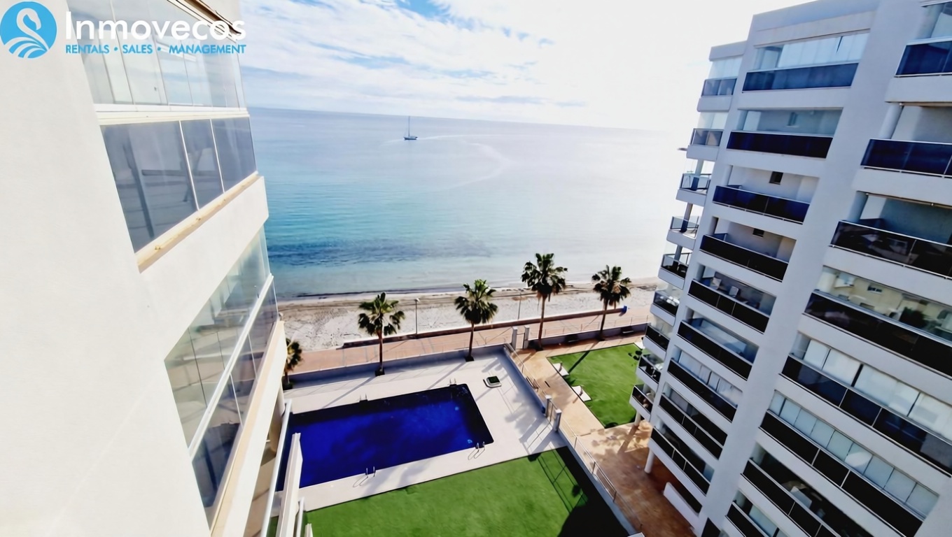 Appartement en première ligne de plage à La Manga del Mar Menor — Séjour