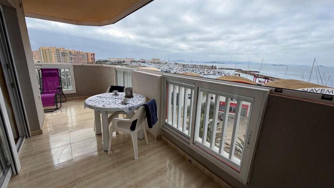 Appartement en première ligne de plage à La Manga del Mar Menor — Terrasse mer
