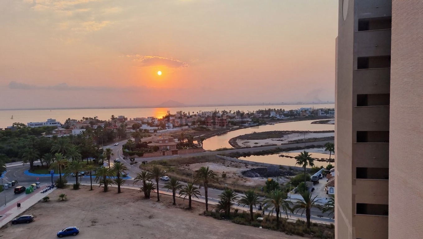 Beachfront flat in La Manga del Mar Menor — Sea view