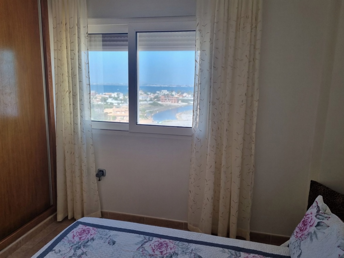 Beachfront flat in La Manga del Mar Menor — Bedroom