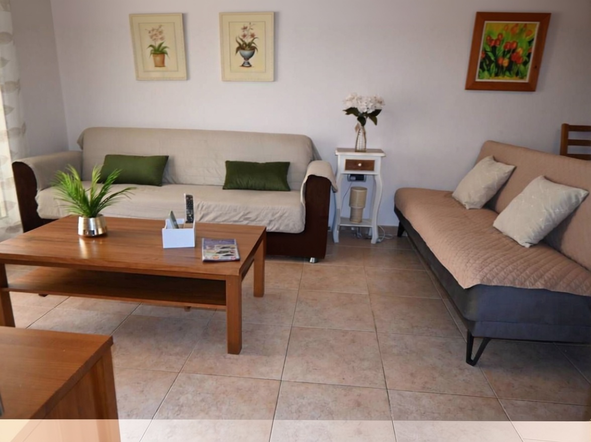 Beachfront flat in La Manga del Mar Menor — Living room