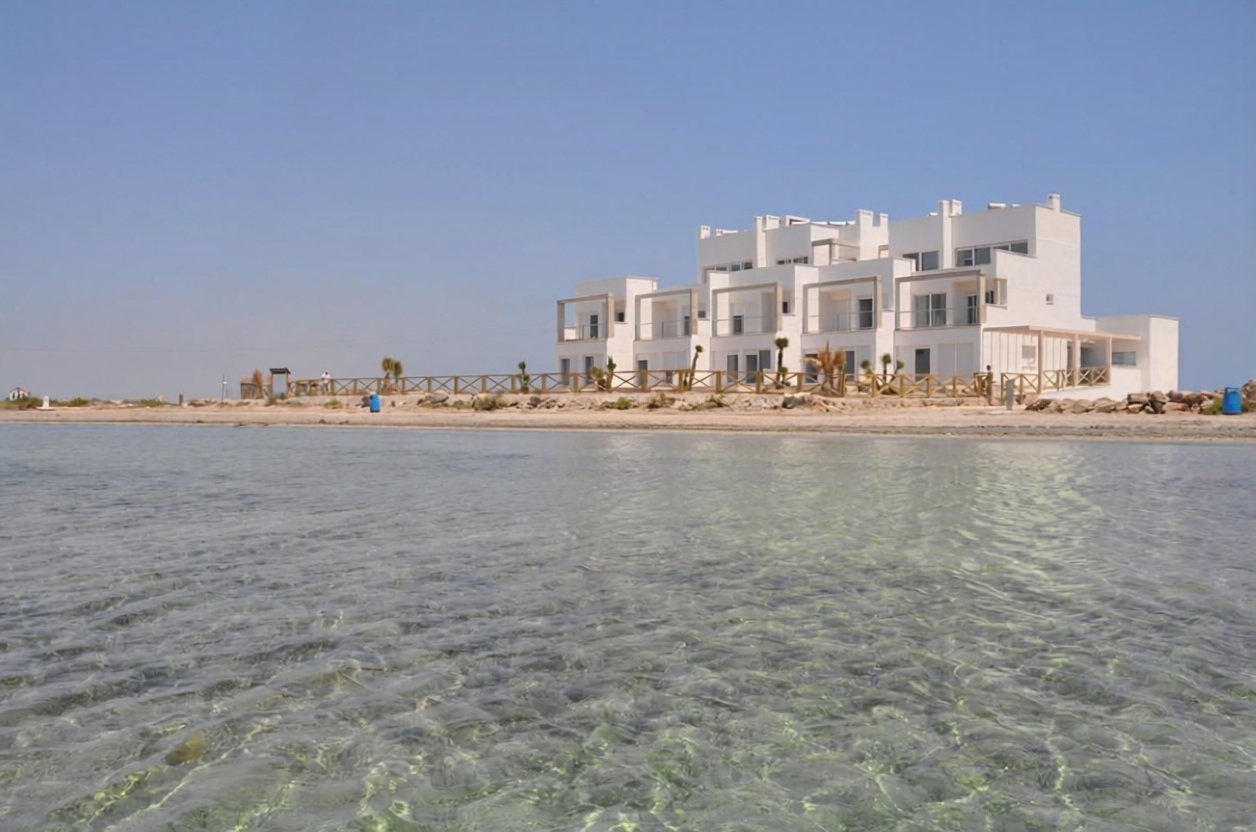 Piso en primera línea de playa en La Manga del Mar Menor — Vista mar
