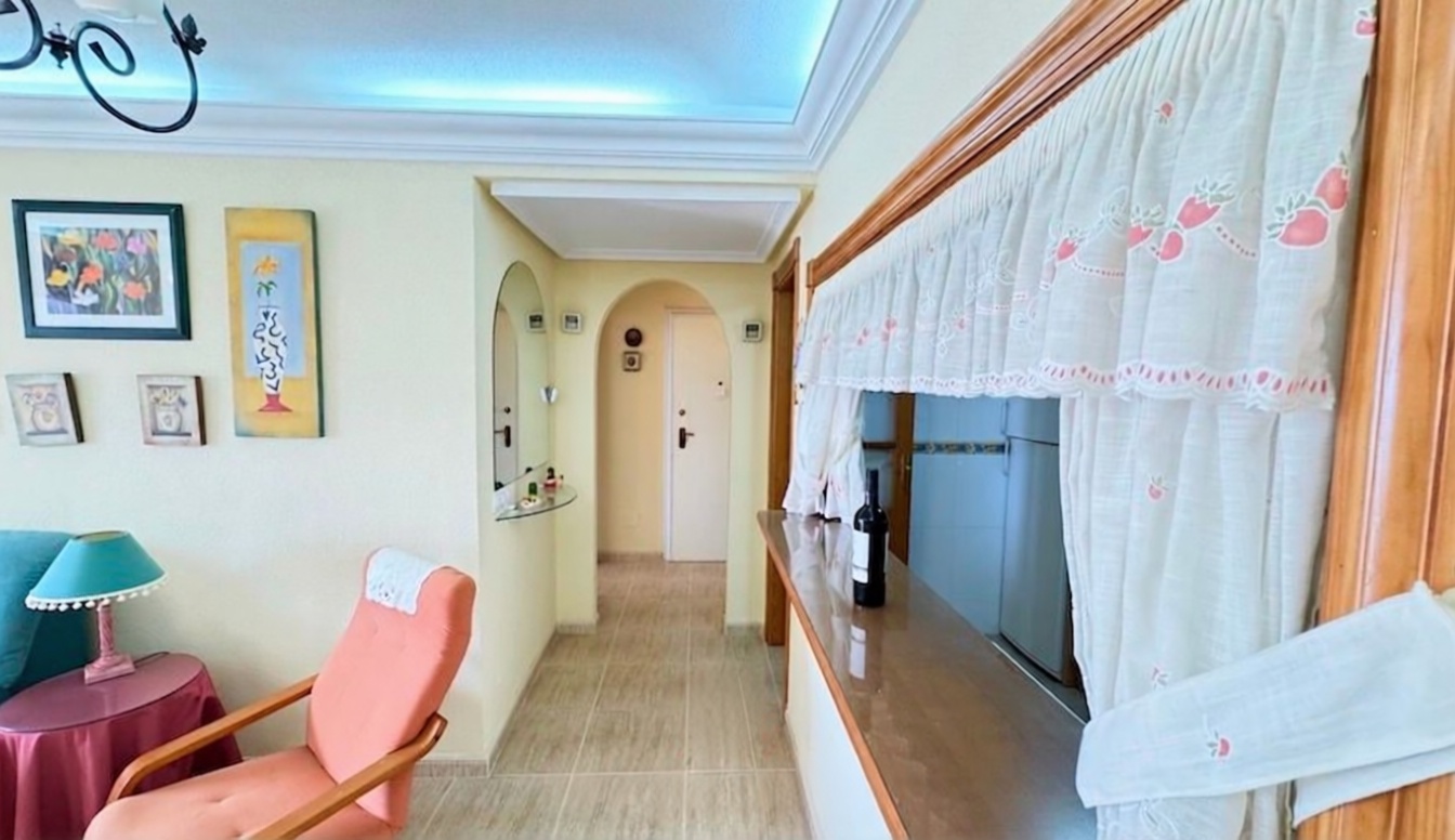 Beachfront flat in La Manga del Mar Menor — Kitchen