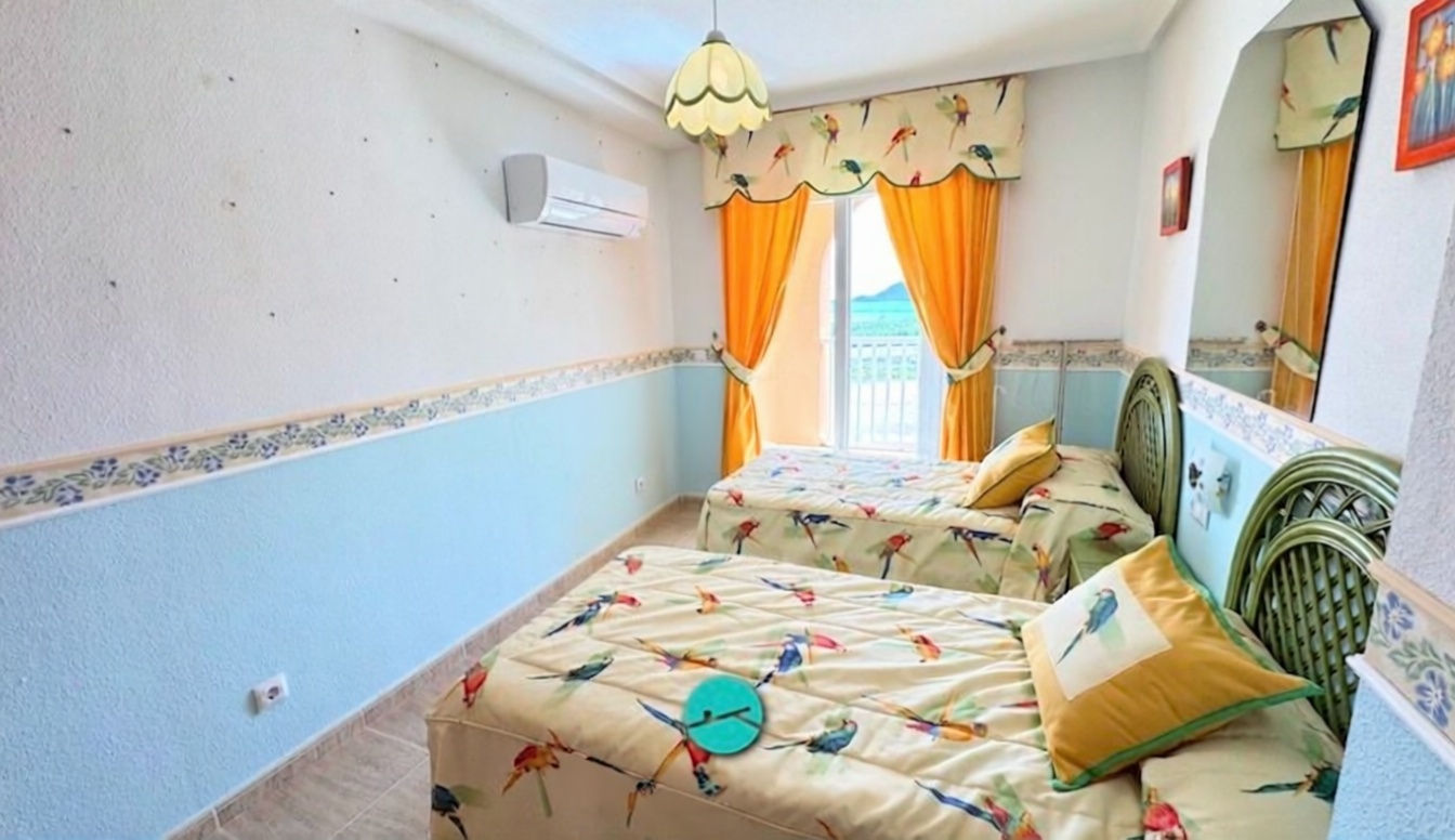 Beachfront flat in La Manga del Mar Menor — Bathroom