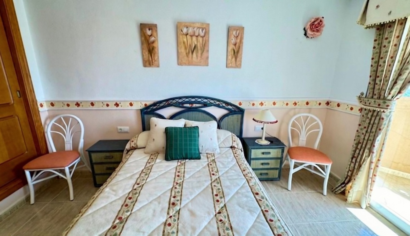 Beachfront flat in La Manga del Mar Menor — Bedroom