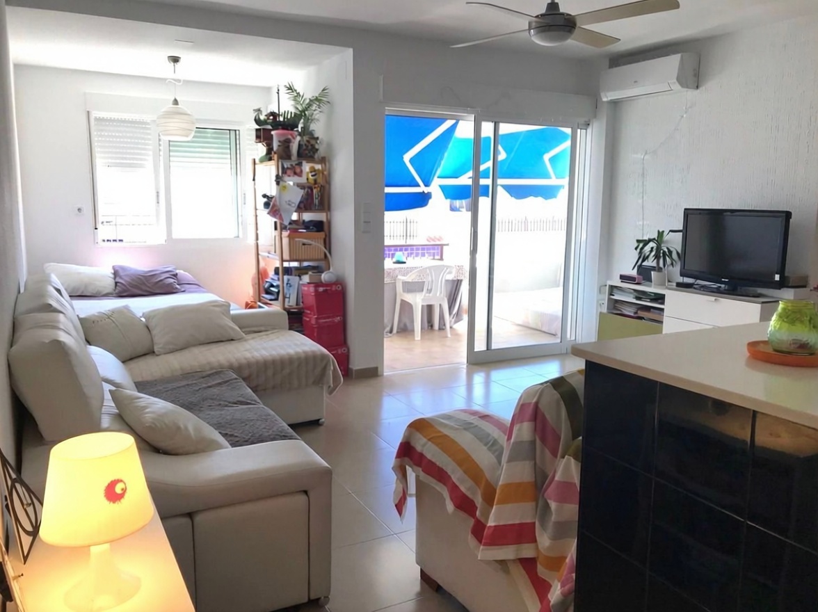 Piso en primera línea de playa en La Manga del Mar Menor — Cocina