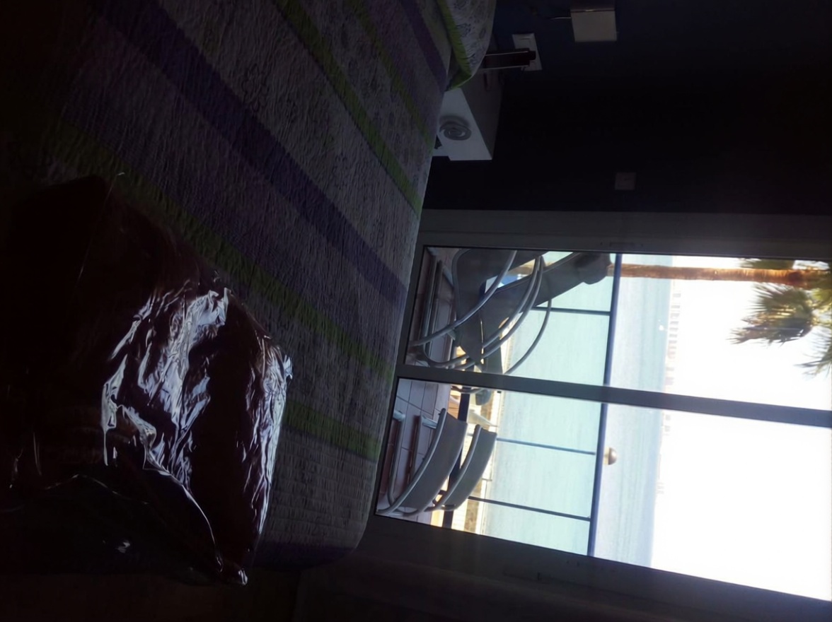 Piso en primera línea de playa en La Manga del Mar Menor — Dormitorio