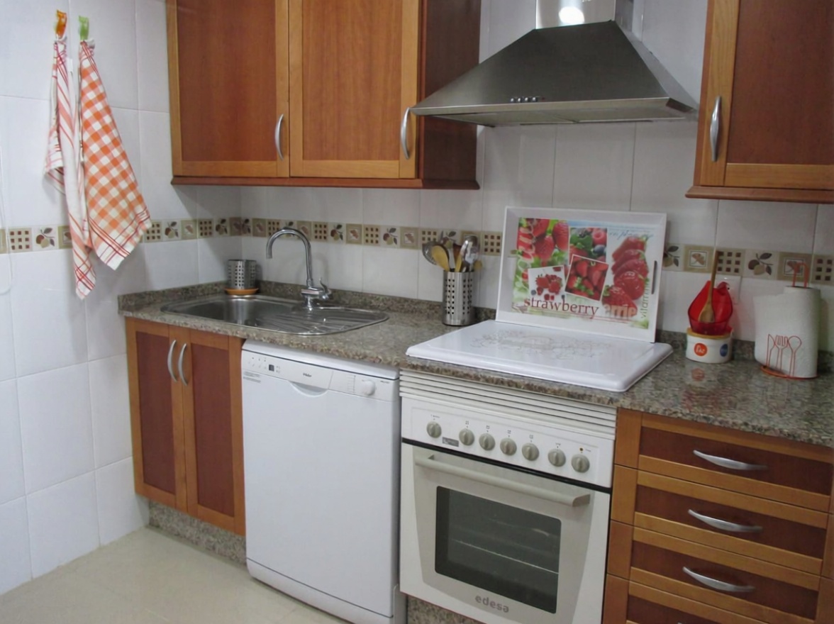 Piso en primera línea de playa en La Manga del Mar Menor — Cocina