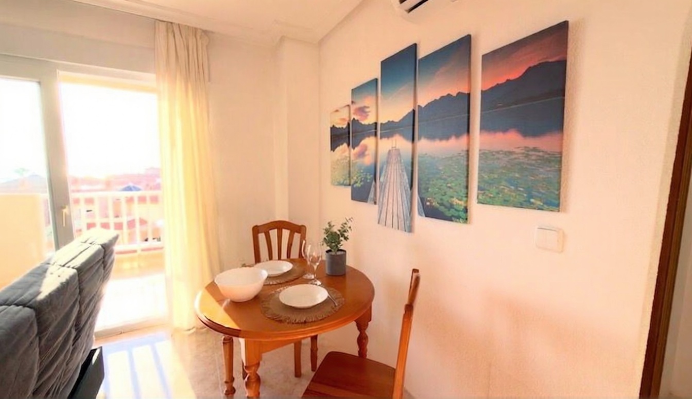Apartamento em primeira linha de praia em La Manga del Mar Menor — Quarto